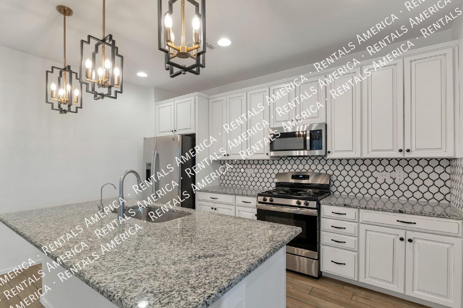 Beautiful 4 bedroom house in Vail AZ property image