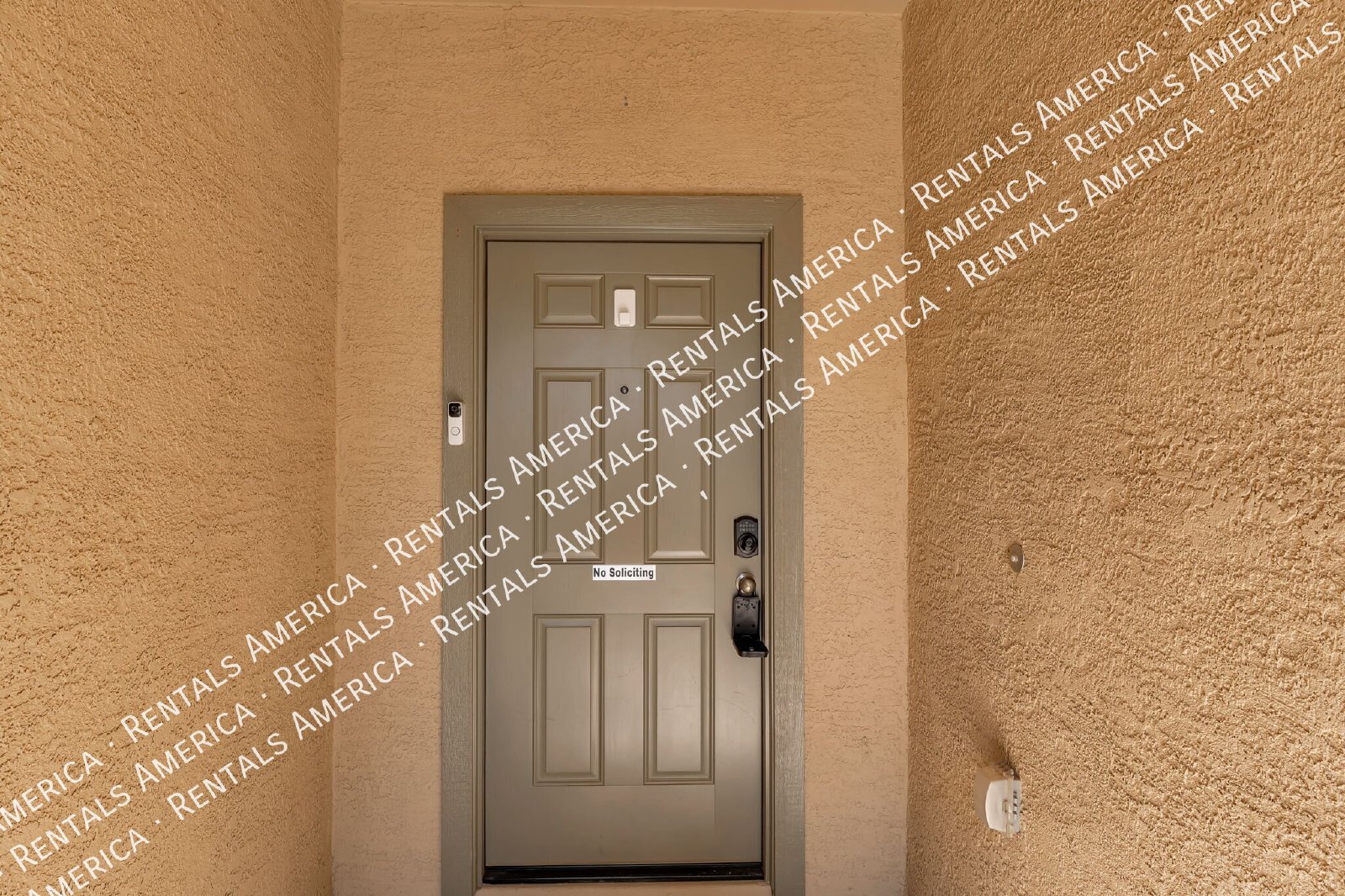 Beautiful 4 bedroom home in Gladden Farms! property image
