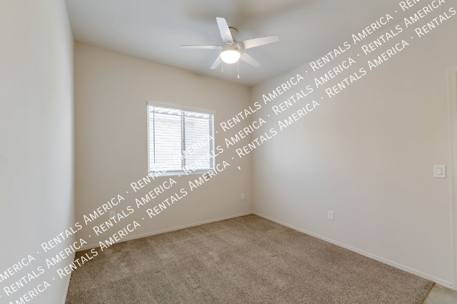 Beautiful 4 bedroom home in Gladden Farms! property image