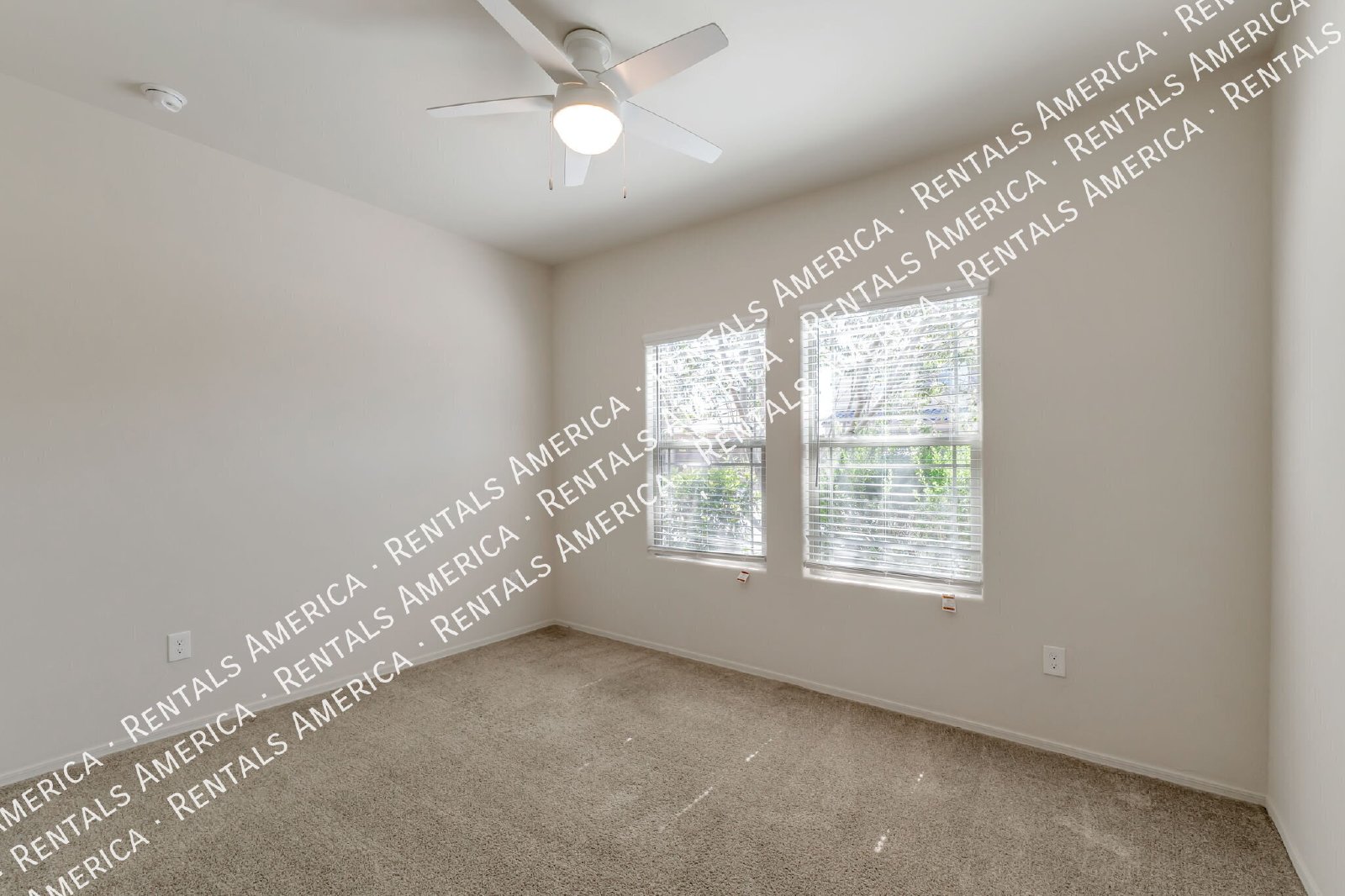 Beautiful 4 bedroom home in Gladden Farms! property image