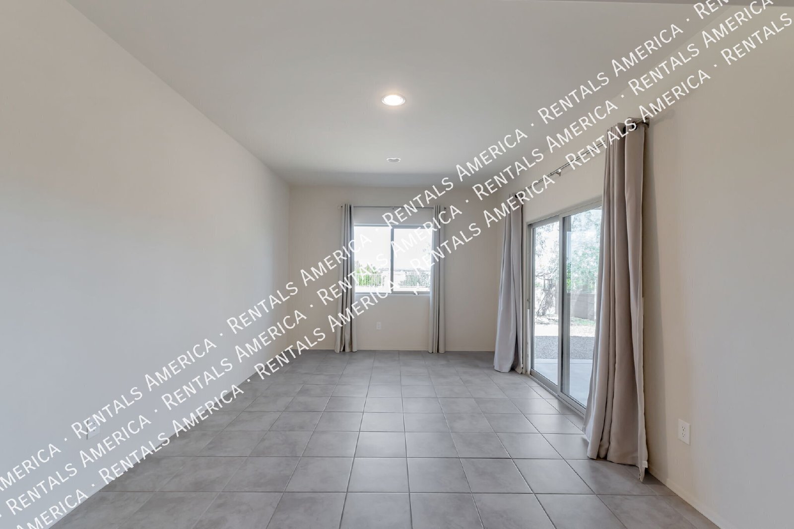 Beautiful 4 bedroom home in Gladden Farms! property image