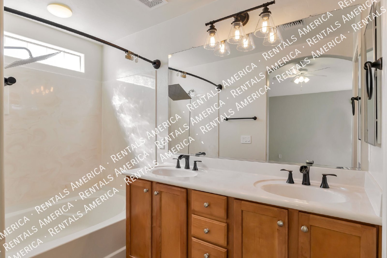 Southeast gated 4 bedroom, 2 bath! property image