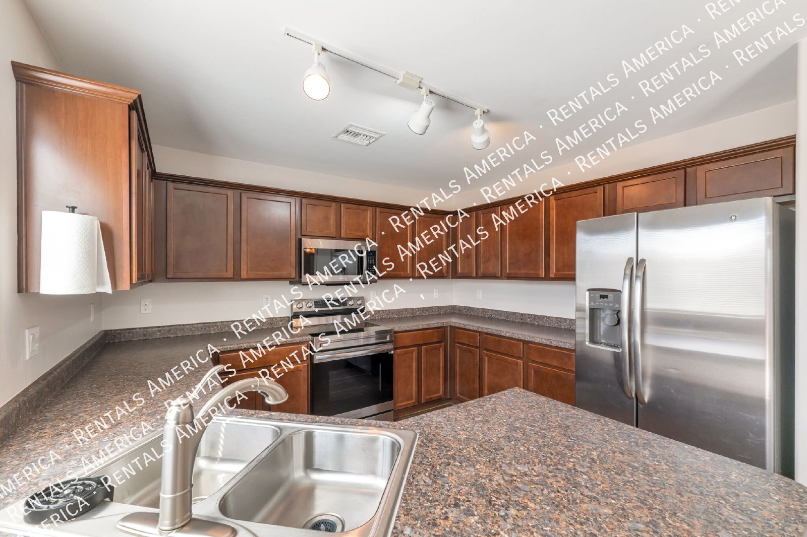 4 Bedroom Two Story Home with Loft in Green Valley property image