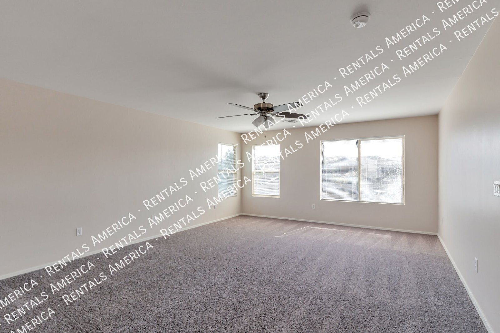 4 Bedroom Two Story Home with Loft in Green Valley property image