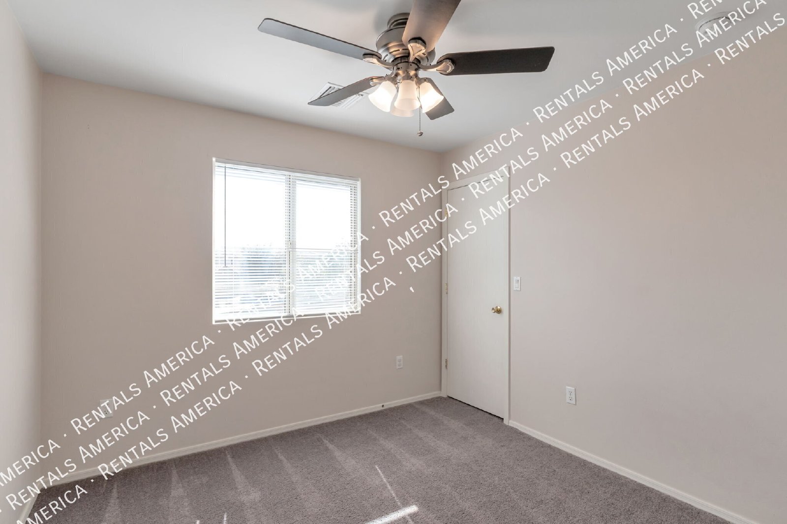 4 Bedroom Two Story Home with Loft in Green Valley property image