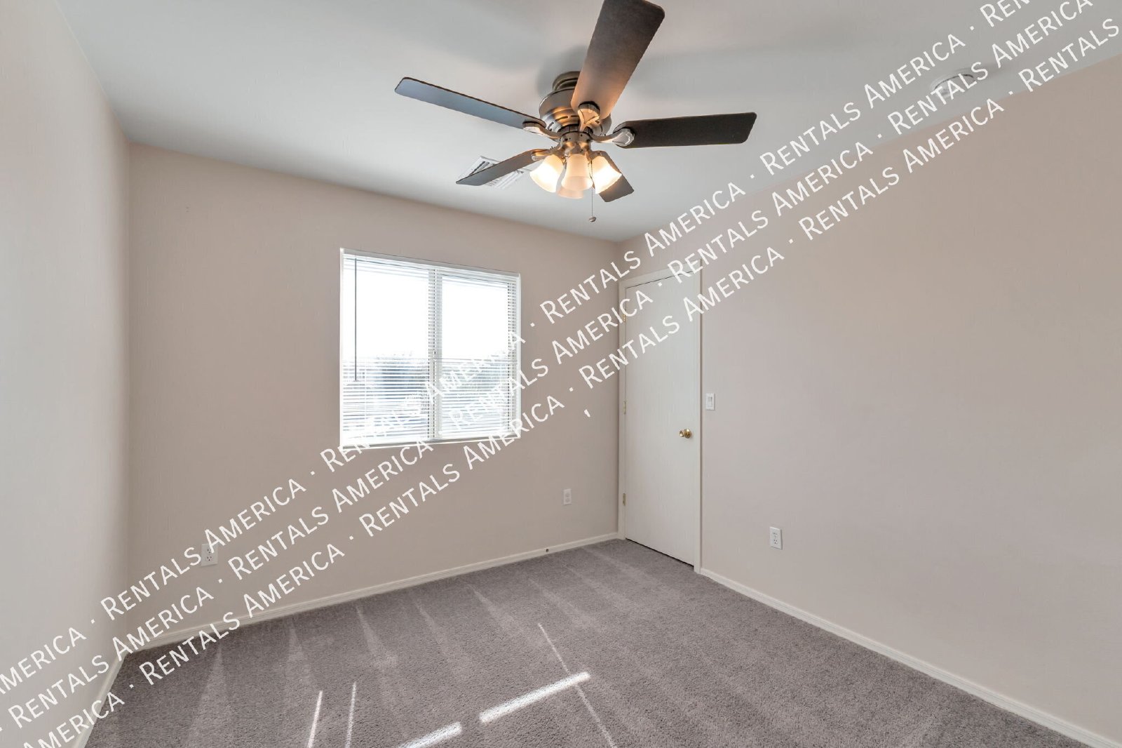 4 Bedroom Two Story Home with Loft in Green Valley property image