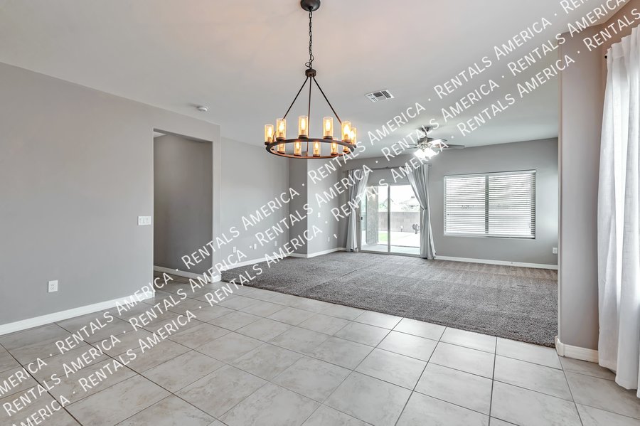 Beautiful home in Saguaro Bloom! property image