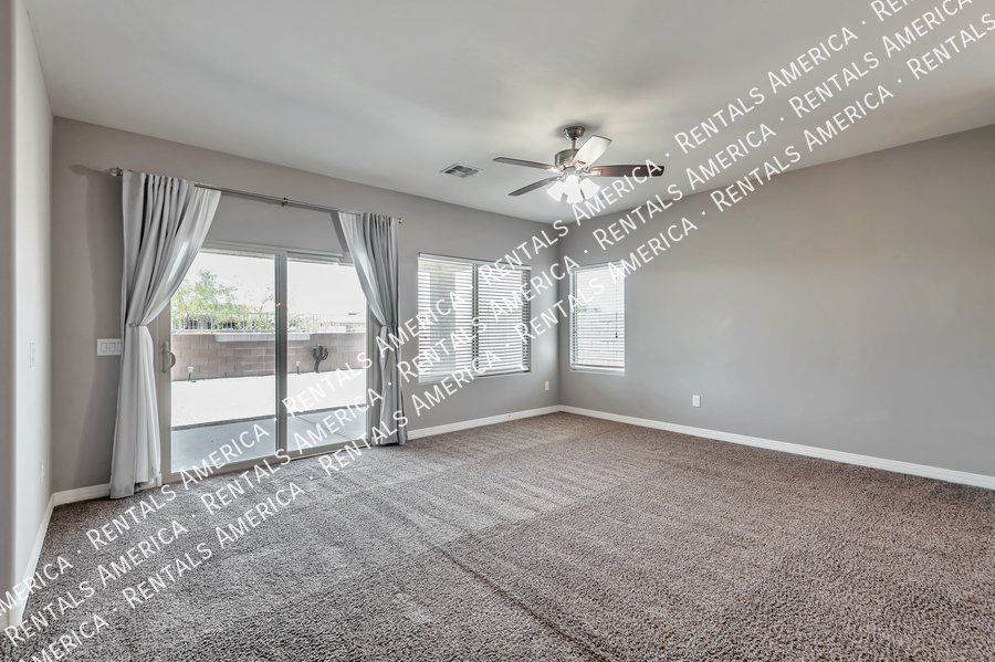 Beautiful home in Saguaro Bloom! property image