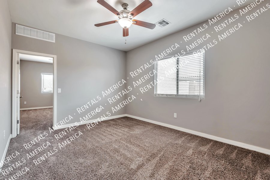 Beautiful home in Saguaro Bloom! property image