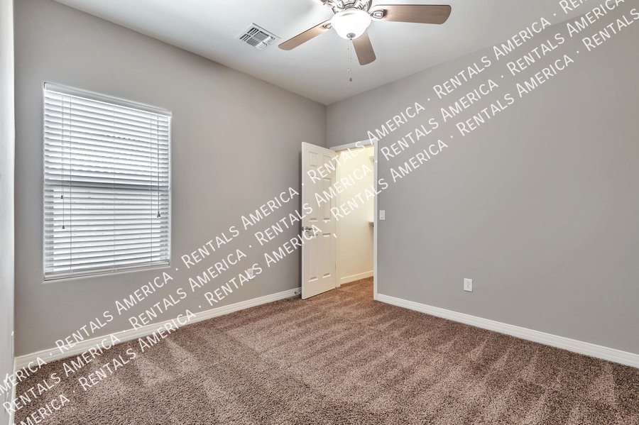 Beautiful home in Saguaro Bloom! property image