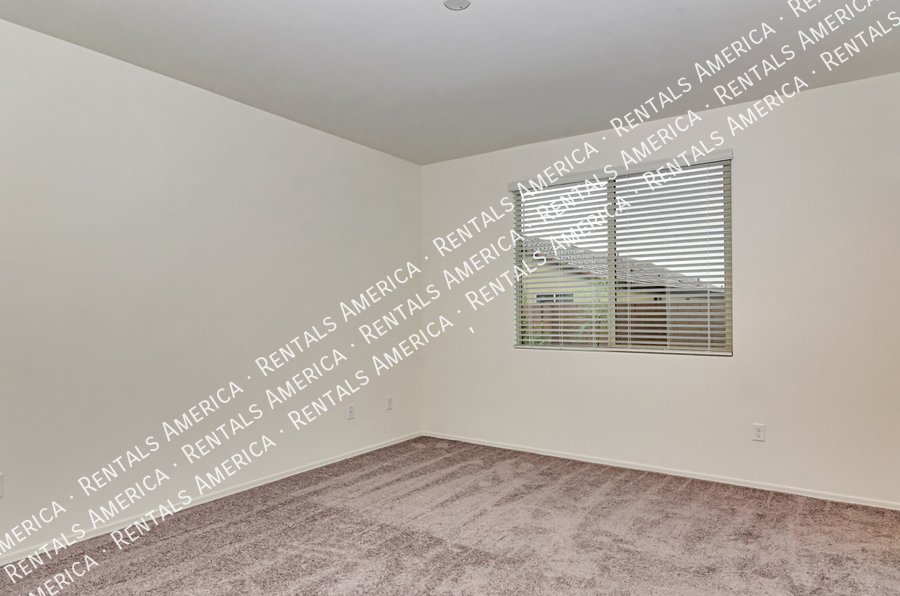 Delightful newer home with neutral color palette property image
