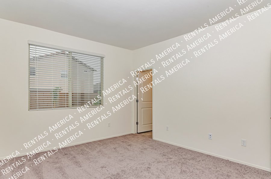 Delightful newer home with neutral color palette property image