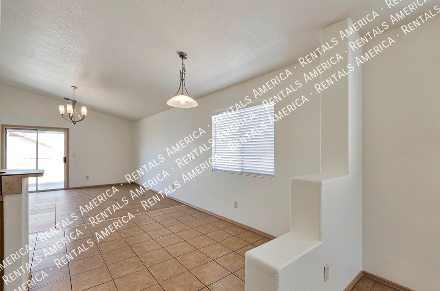 Beautiful home in a great eastside location! Tile throughout. property image