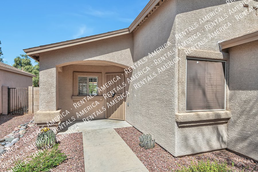 Rita Ranch Charmer! property image
