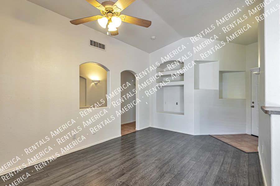 Rita Ranch Charmer! property image