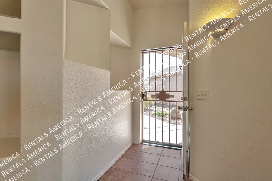 Rita Ranch Charmer! property image