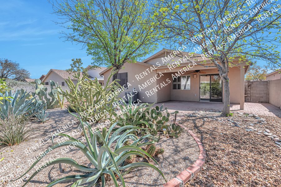 Rita Ranch Charmer! property image