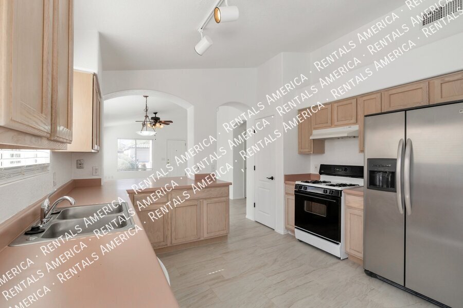 Live the Desert Dream - 3BR/2BA in Coveted Dove Mountain! property image